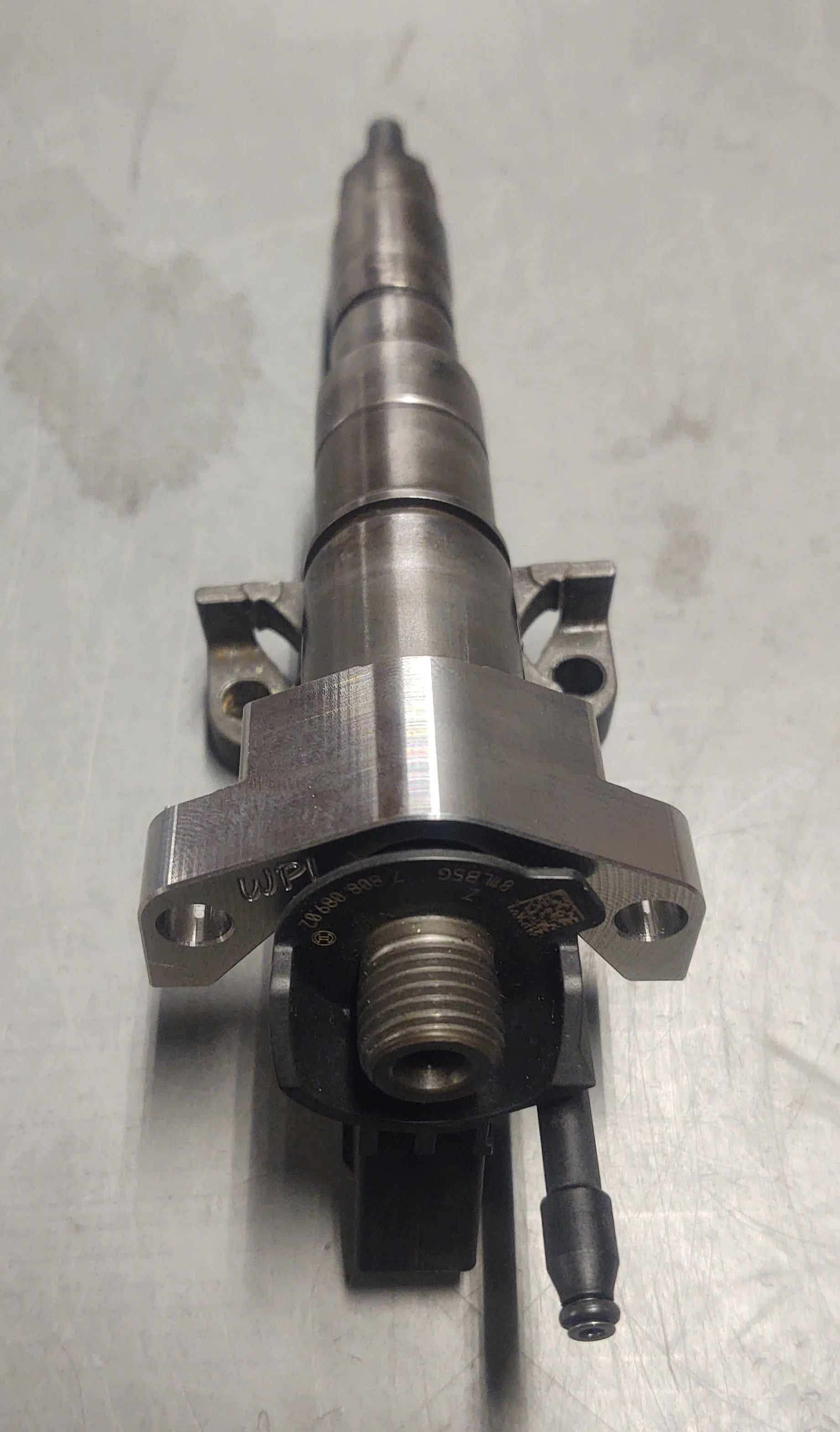 M57 Injector Hold Downs - Image 3
