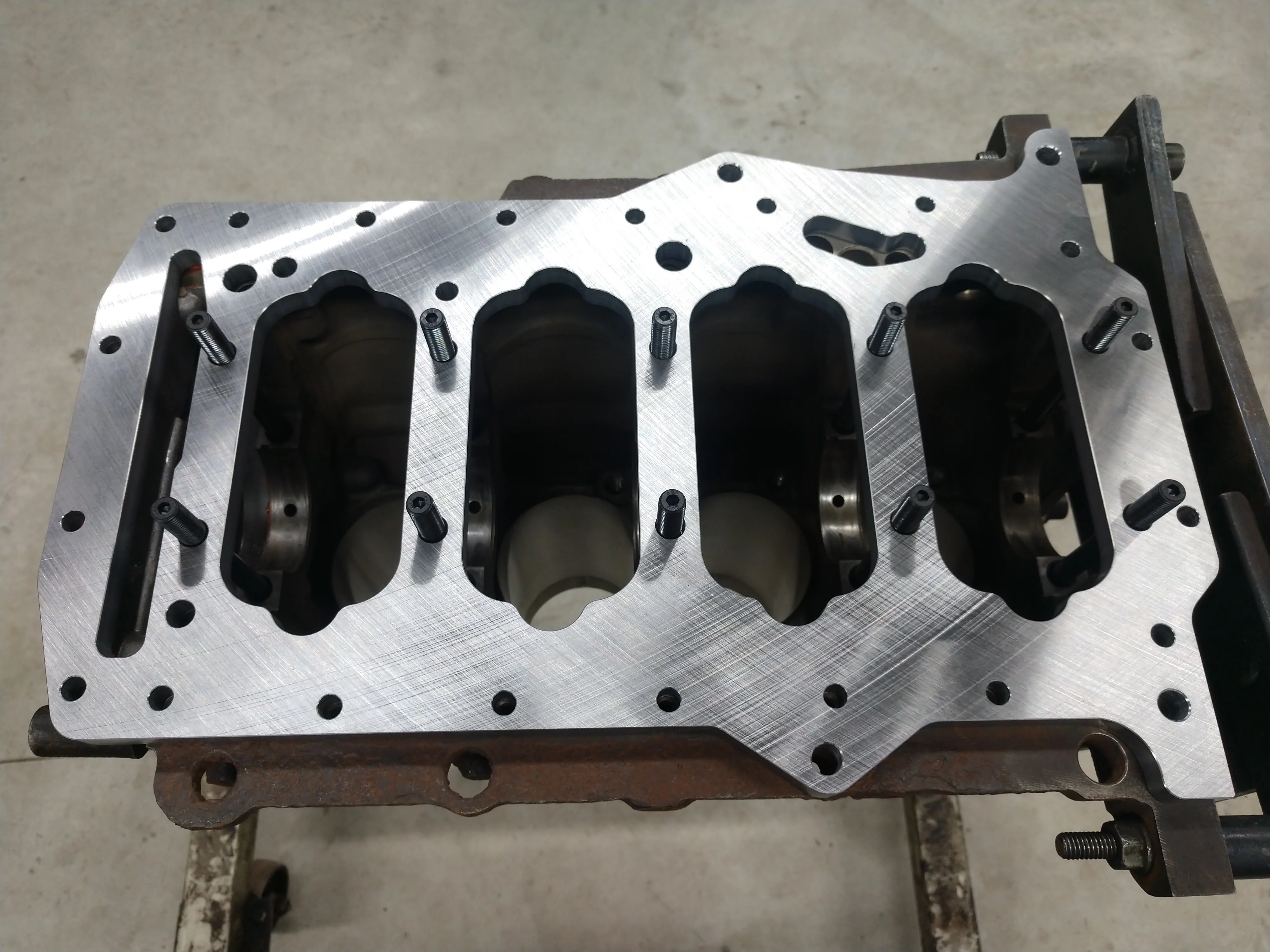 Main Girdle Kit For Chain Driven Oil Pump